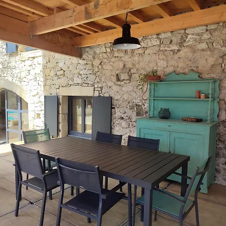 Holiday home La Grangerie Grange En Pierre Avec