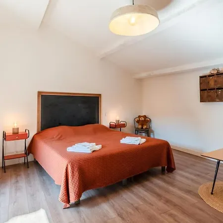 度假居 La Grangerie Grange En Pierre Avec *