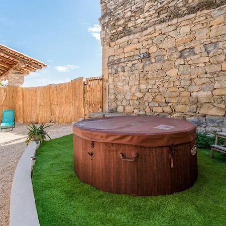 Holiday home La Grangerie Grange En Pierre Avec *